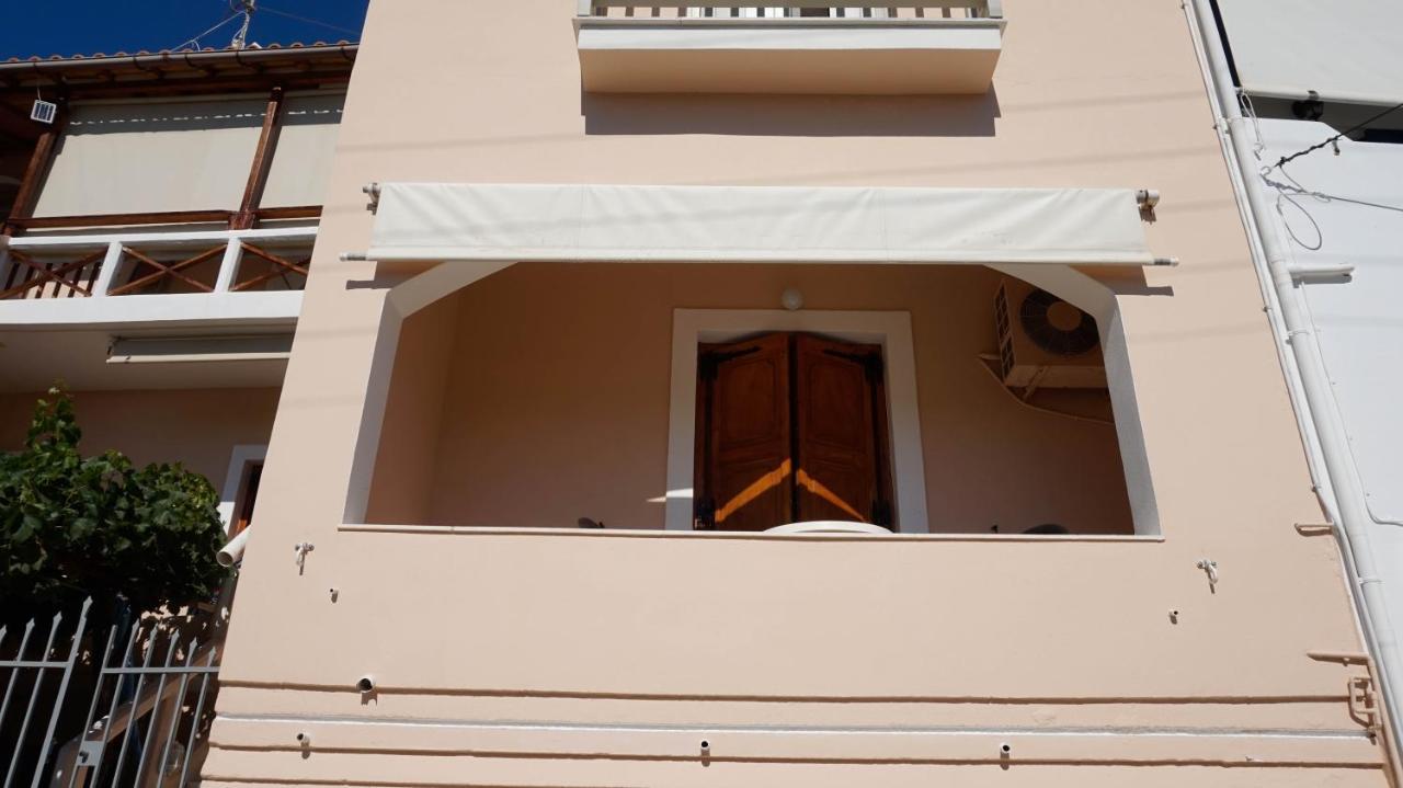Soula Rooms Kini Exterior photo